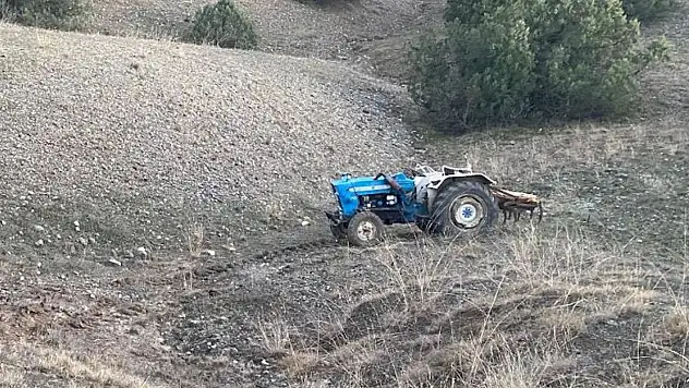 Devrilen Traktörün Sürücüsü Öldü