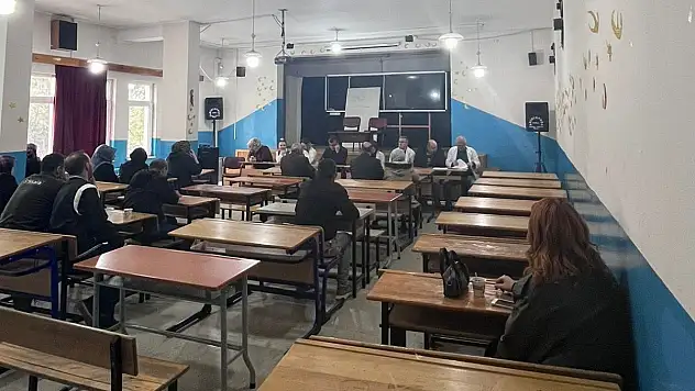 Dijital Zorbalıkla Mücadele Eğitimi Gerçekleştirildi