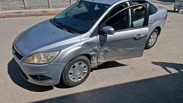 Dikkatsizlik Trafik Kazasına Neden Oldu