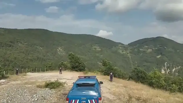 Dikmen'de orman yangınlarına karşı havadan ve karadan denetim