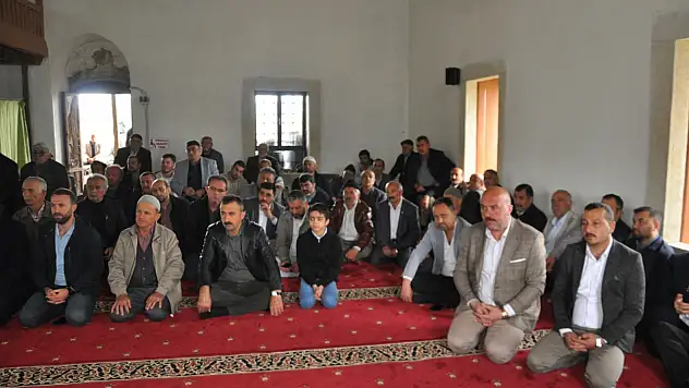 Divan Mevlidine Büyük Katılım