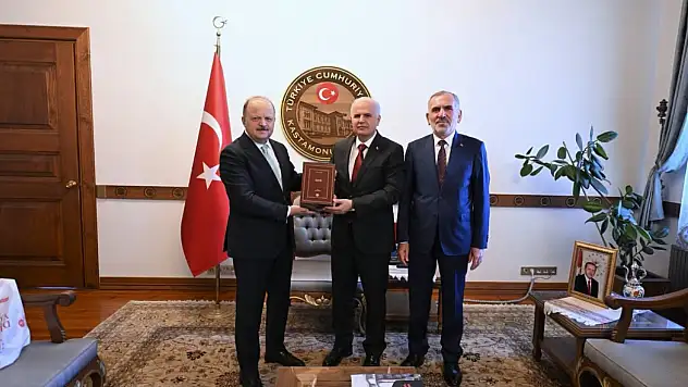 Diyanet İşleri Başkan Yardımcısı Hazırlar'dan Vali Dallı'ya Ziyaret