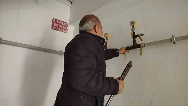 Doğalgaz Hattına Su Borusunu Bağladılar