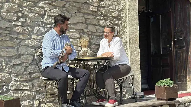 Doğum günü pastası canından ediyordu