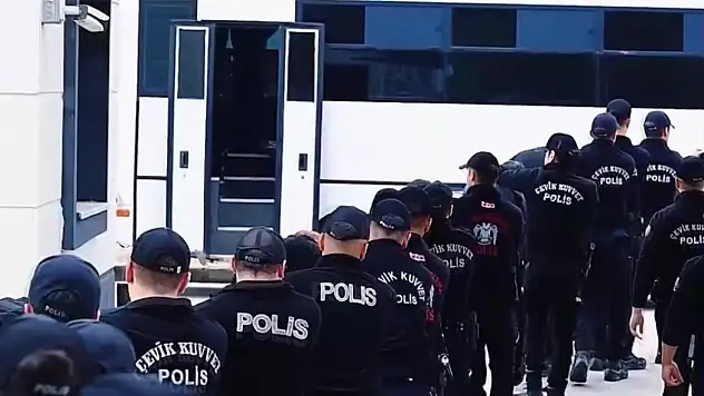 Dolandırıcılara Yönelik 17 İlde Operasyon