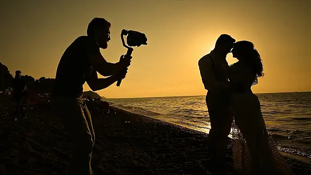 Düğün Sezonu Öncesi Çiftlere Kayıt Dışı Fotoğrafçı Uyarısı