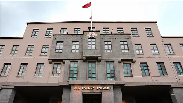 Dumlupınar Denizaltısı Şehitleri Anıldı