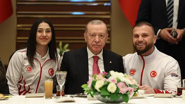 Dünya Şampiyonu Asuman Cıglıoğlu, Cumhurbaşkanlığı İftar Programına Katıldı