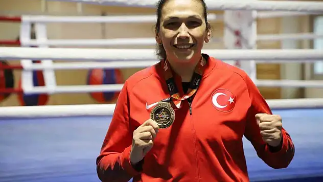Milli Boksör Elif Güneri'den Lobi Sitemi