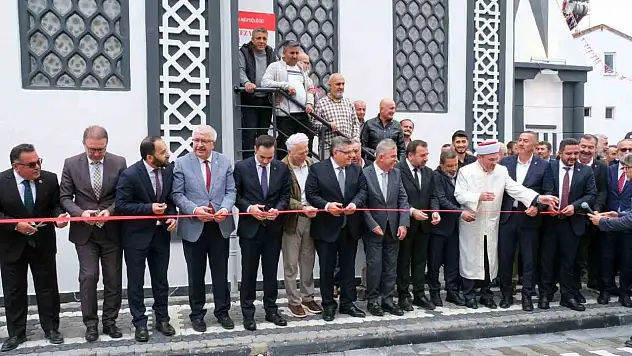 Durağan Yeni Camii dualarla ibadete açıldı