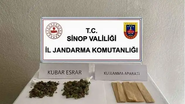 Durdurulan Otobüsten 25 Gram Kubar Esrar Çıktı