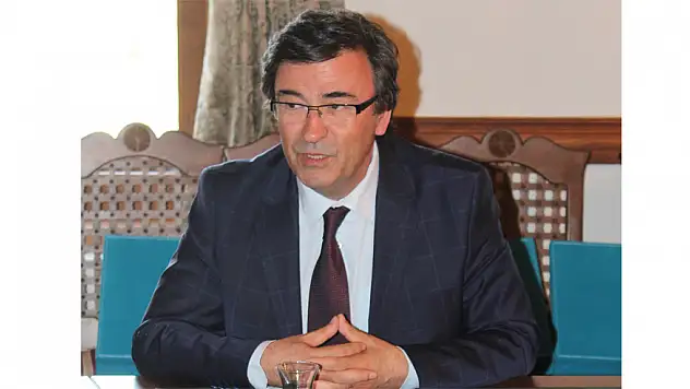 'Edebiyatçılarımızın gönül beraberliği sağlanması lazım'
