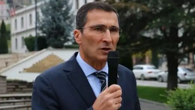 Eğitim-İş, Bakan Tekin'e Seslendi