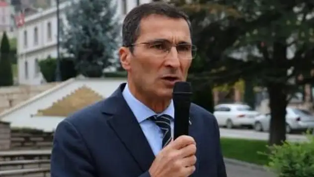 Eğitim-İş Şube Başkanı Bal: 'Üniversitelerimiz, Kuşatma Altındadır'