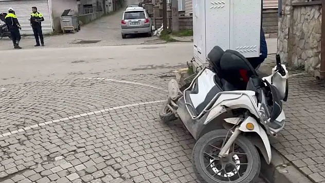 Hırsını Motosikletten Çıkardı