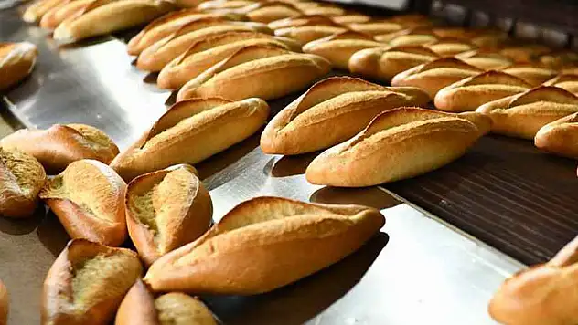 Ekmek 7 buçuk lira oldu