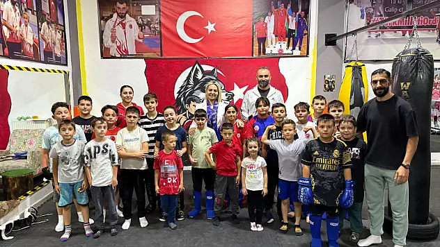 Ekmekci, Minik Sporcuları Ziyaret Etti