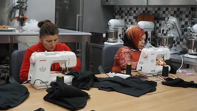 El emekleri yardıma dönüşüyor
