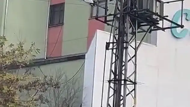 Elektrik Trafosunda Çıkan Yangın Tedirgin Etti