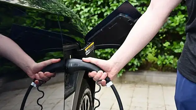 Elektrikli Araç Şarjında Tüm Zamanların Tüketim Rekoru Kırıldı