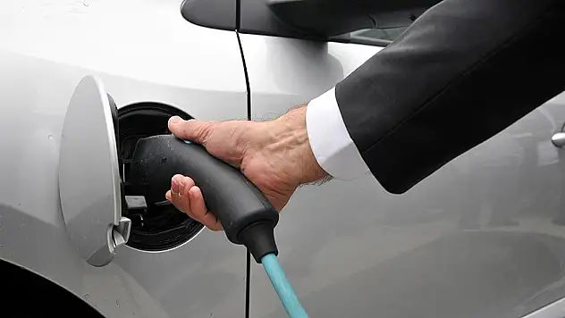 Elektrikli Otomobillerde Matrah Eşikleri Yükseltildi