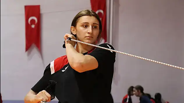 Elmira Yasin Şampiyonluk İçin Ter Dökecek