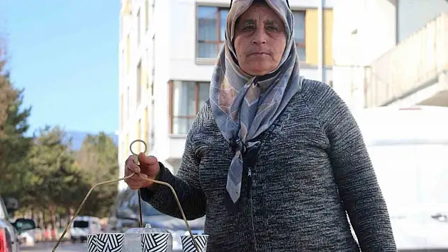 Emekçi Kadın 8 Yıldır Kahvehane İşletiyor