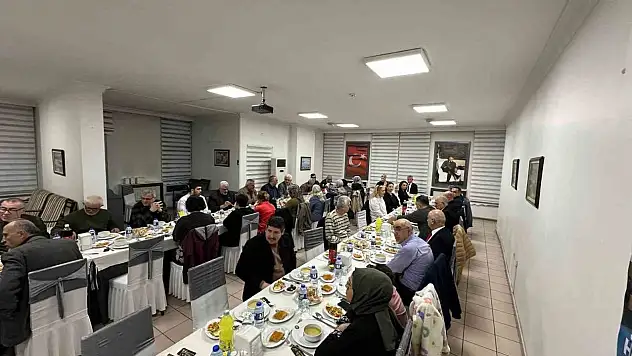İftar Programında Bir Araya Geldiler