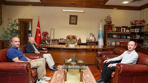 Emekli Orgeneral Atilla Ateş, Taşköprü Belediyesi'ni Ziyaret Etti