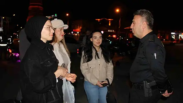 Emniyet Müdürü Arif Pehlivan Sahaya İndi