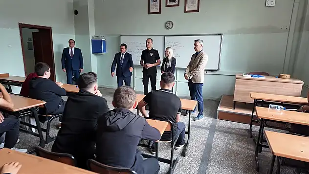 Emniyet Müdürü Tamer Taş, Öğrencilerle Buluştu
