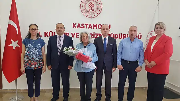 En çok kitap okuyan anne ödüllendirildi