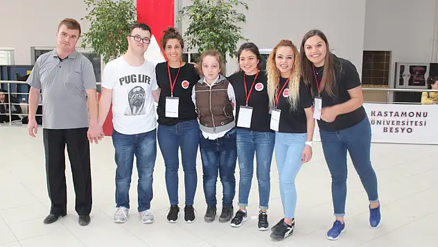 Engelliler sosyalleşti, sağlıklılar empati kurdu