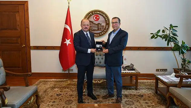 Enis Yeter'den, Vali Dallı'ya Ziyaret