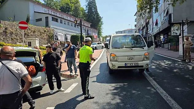 Ereğli'de yolun karşısına geçmek isteyen yayaya araç çarptı: 1 yaralı