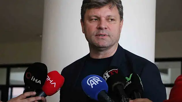 Ertuğrul Sağlam: 'Artık İki Takımlı Şampiyonluk Yarışı İzlemeyelim'