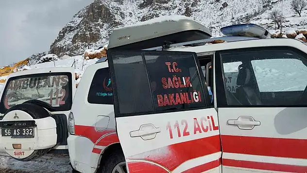 Kardan Mahsur Kalan Çift, Sağlık Ekiplerine Teslim Edildi