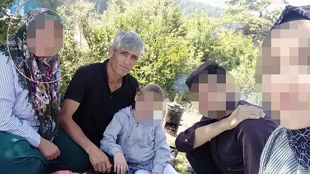 Eşini Uykusunda Bıçaklayarak Öldürdü