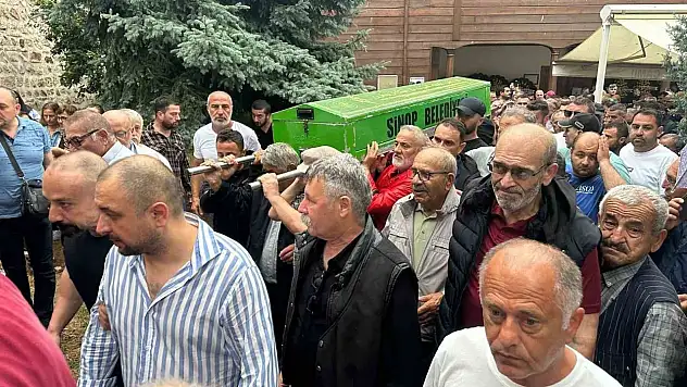 Eski Başkan Baki Ergül Toprağa Verildi