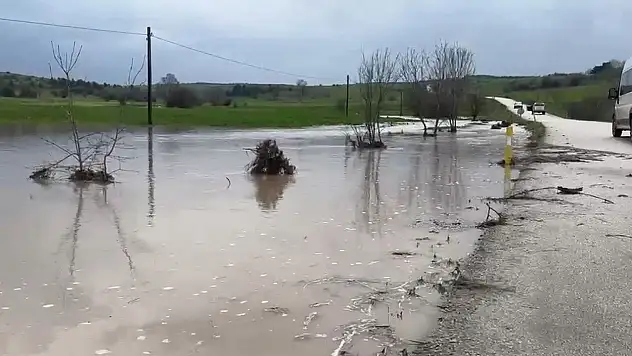 Eskipazar'da Dolu Ve Sağanak Etkili Oldu