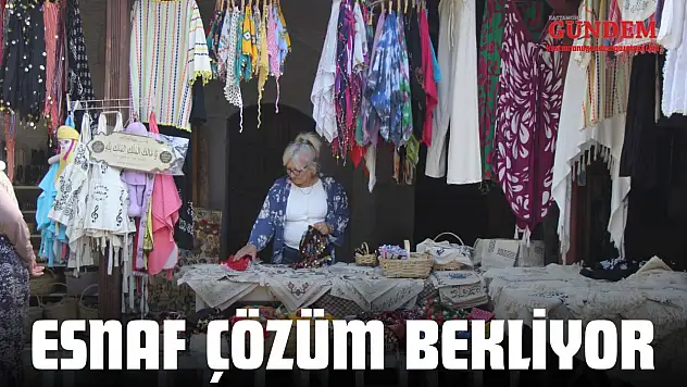 Esnaf Çözüm Bekliyor