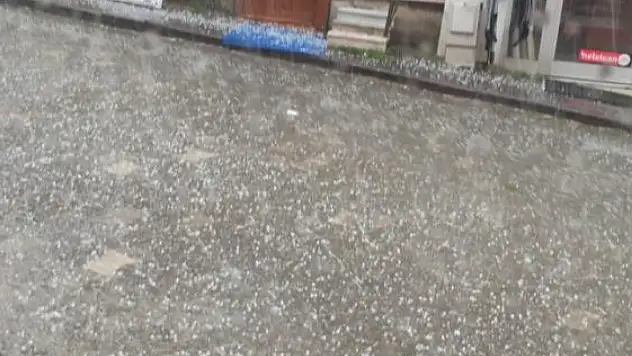 Ev ve İş Yerlerini Su Bastı!