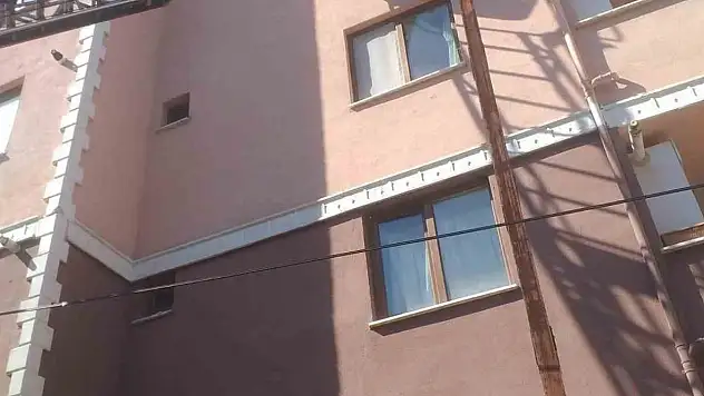 Bebek Evde Kilitli Kaldı, İtfaiye Kurtardı!