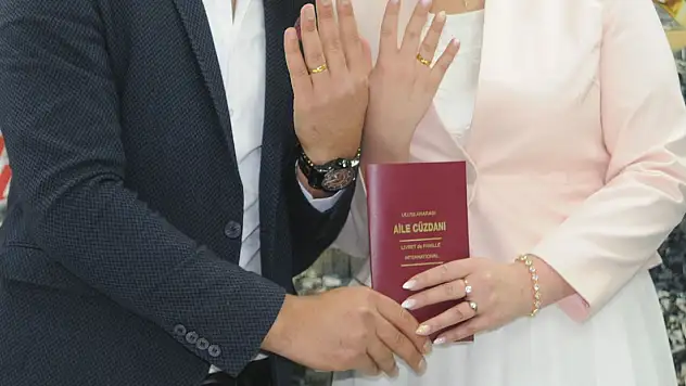 Evlenen Çiftlerin Sayısı Azaldı