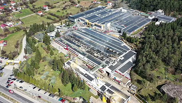 Fabrika Yangını Havadan Görüntülendi