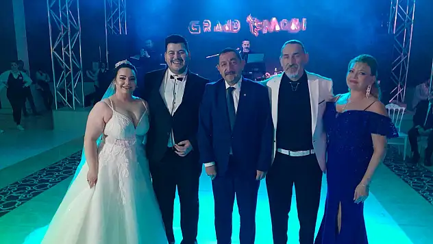 Fatih Karakaya ile Bersu Celiloğlu dünya evine girdi