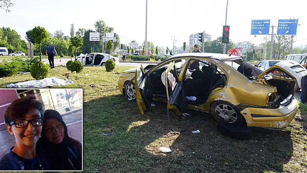 FECİ KAZADA ANNE OĞUL HAYATINI KAYBETTİ