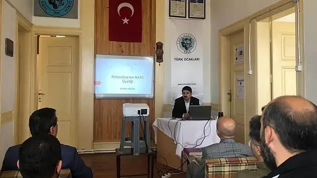 Finlandiya'nın NATO Üyeliği Konuşuldu