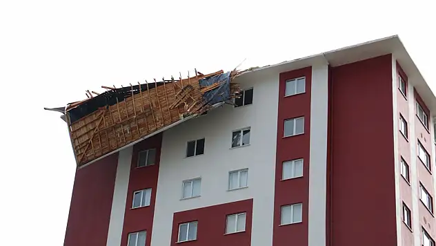 Fırtına yürekleri ağza getirdi