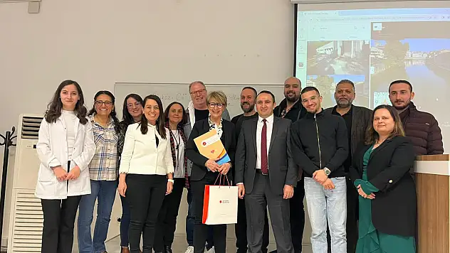 Fransa'daki Hemşirelik Eğitimi Anlatıldı